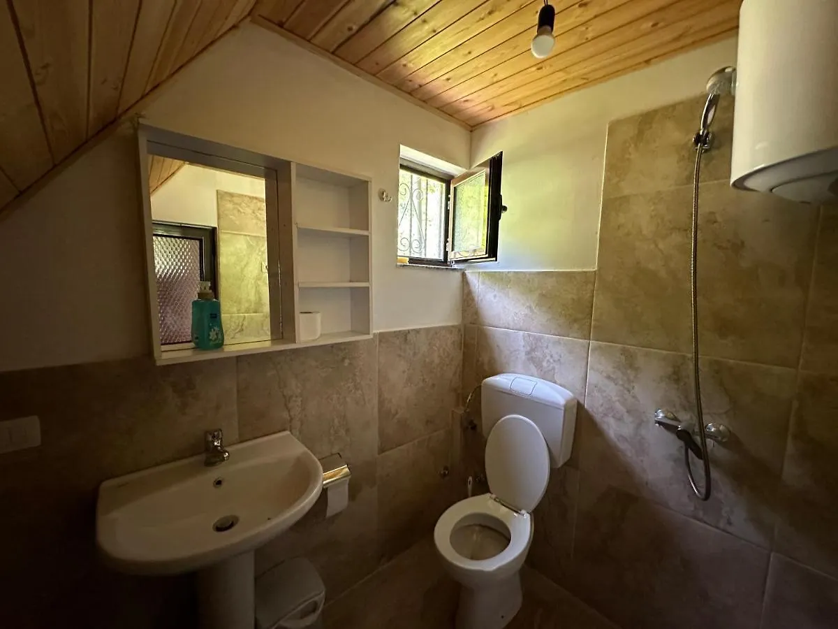 Guesthouse Freskia Theth