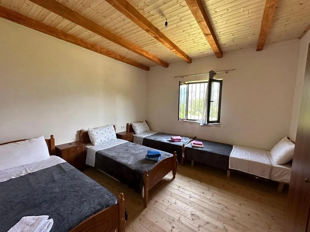 Guesthouse Freskia Theth